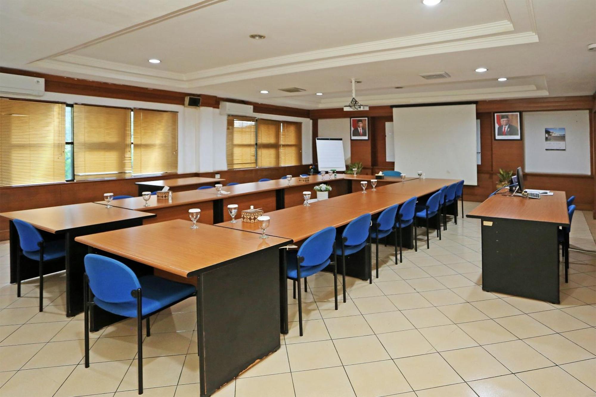 Collection O 91898 Series Hotel Kuningan ジャカルタ エクステリア 写真