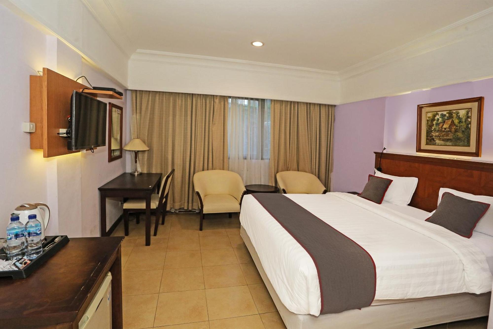 Collection O 91898 Series Hotel Kuningan ジャカルタ エクステリア 写真